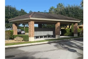 930 Ne 34th Ave 201 Homestead, FL 33033 - MLS#A11966934