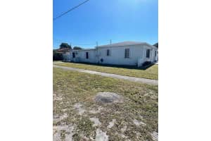 4791 W 3rd Ave Hialeah, FL 33012 - MLS#A11966942