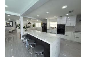 4801 W Park Rd Hollywood, FL 33021 - MLS#A11967039