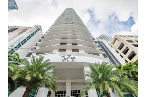 950 Brickell Bay Dr 5209 Miami, FL 33131 - MLS#A11967052