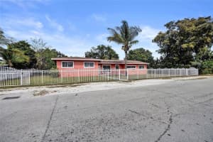 1775 Ne 147th St Miami, FL 33181 - MLS#A11967055