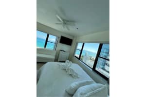 6345 Collins Ave 908 Miami Beach, FL 33141 - MLS#A11967135