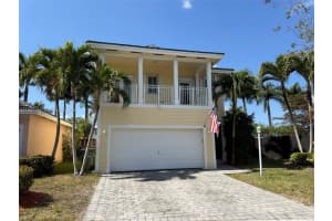 396 Ne 33rd Ter, Homestead