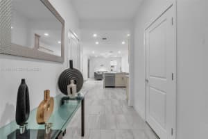 142 Sw 170th Ave Pembroke Pines, FL 33027 - MLS#A11967218