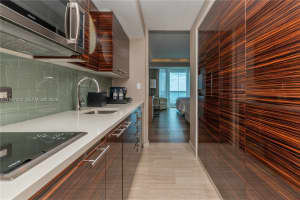 551 N Fort Lauderdale Beach Blvd H1715 Fort Lauderdale, FL 33304 - MLS#A11967222