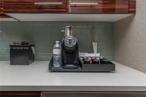 551 N Fort Lauderdale Beach Blvd H1715 Fort Lauderdale, FL 33304 - MLS#A11967222