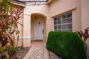 17235 Nw 7th St Pembroke Pines, FL 33029 - MLS#A11967239