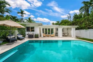 736 W 51 St, Miami Beach