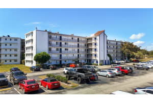 8740 N Sherman Cir 206, Miramar