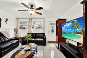 10881 Sw 6th St 7 Sweetwater, FL 33174 - MLS#A11967296