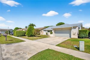 10681 Greenbriar Ct Boca Raton, FL 33498 - MLS#A11967299