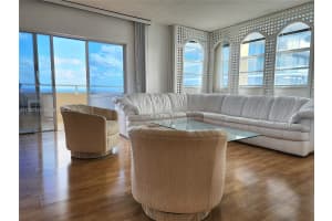 1980 S Ocean Dr Phe Hallandale Beach, FL 33009 - MLS#A11967310