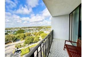 800 Parkview Dr 1007 Hallandale Beach, FL 33009 - MLS#A11967350