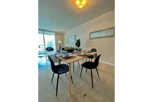 1200 Brickell Bay Dr 4217 Miami, FL 33131 - MLS#A11967354
