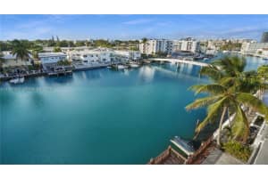 8024 Tatum Waterway Dr 5d Miami Beach, FL 33141 - MLS#A11967370