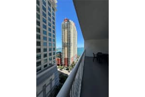 1200 Brickell Bay Dr 1712 Miami, FL 33131 - MLS#A11967457