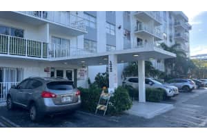 16465 Ne 22nd Ave 514 North Miami Beach, FL 33160 - MLS#A11967460