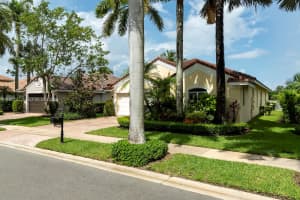 1833 Harbor View Cir 1833 Weston, FL 33327 - MLS#A11967477