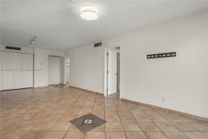 20500 Country Club Drive, Aventura, FL 33180 - MLS#A11967479