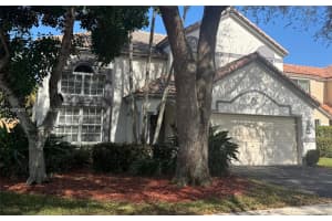 2932 Oak Park Cir, Davie