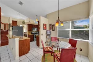 2932 Oak Park Cir Davie, FL 33328 - MLS#A11967482