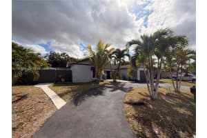 6080 Nw 199th St Hialeah, FL 33015 - MLS#A11967498