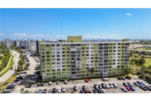 4400 Hillcrest Dr 720c Hollywood, FL 33021 - MLS#A11967519