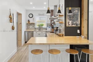 1512 Nw 4th Ave Fort Lauderdale, FL 33311 - MLS#A11967538