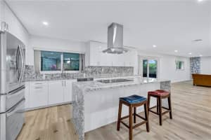 3211 Calle Largo Dr Hollywood, FL 33021 - MLS#A11967570