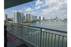 301 174th St 1901 Sunny Isles Beach, FL 33160 - MLS#A11967600