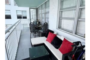 301 174th St 1901 Sunny Isles Beach, FL 33160 - MLS#A11967600