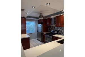 3910 Inverrary Blvd 803-b Lauderhill, FL 33319 - MLS#A11967622