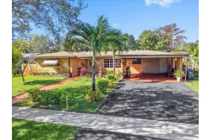 911 Sw 39th Ave Fort Lauderdale, FL 33312 - MLS#A11967629