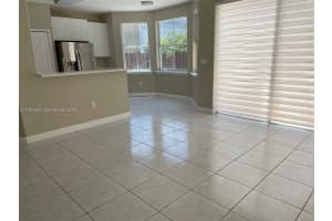 11042 Nw 48th Ln Doral, FL 33178 - MLS#A11967649