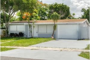 658 Sw 1st Ct Boynton Beach, FL 33426 - MLS#A11967656