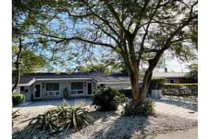 5650-5652 Ne 17 Terrace, Ne 17th Ter Fort Lauderdale, FL 33334 - MLS#A11967661