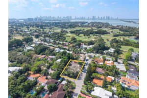 2880 Fairgreen Dr , Miami Beach, FL 33140 - MLS#A11967675