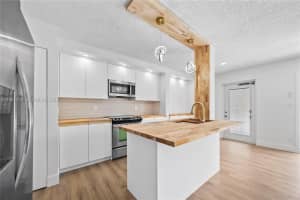 7511 S Oriole Blvd 201 Delray Beach, FL 33446 - MLS#A11967700