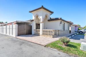 9326 Nw 121st St 115 Hialeah Gardens, FL 33018 - MLS#A11967724