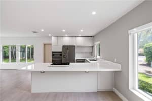 4020 Riviera Dr Coral Gables, FL 33146 - MLS#A11967758