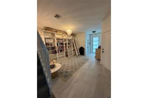 11536 Nw 43rd Ter Doral, FL 33178 - MLS#A11967774