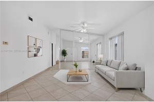 8859 Nw 110th Ln Hialeah Gardens, FL 33018 - MLS#A11967784