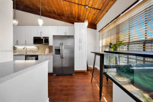 10341 Orange Ct Pembroke Pines, FL 33026 - MLS#A11967862