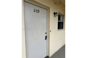 200 Ashbury Rd 209 Hollywood, FL 33024 - MLS#A11967869