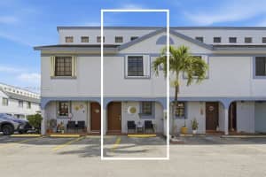 11781 Sw 18th St 6-40, Miami