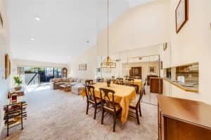 567 Ne 199th Ter 1s Miami, FL 33179 - MLS#A11967887