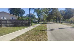 5825 Fillmore St Hollywood, FL 33021 - MLS#A11967893