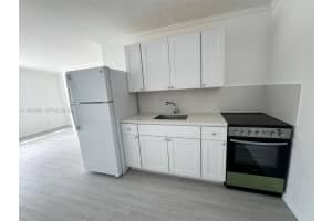 104 Commercial Blvd 4 Lauderdale By The Sea, FL 33308 - MLS#A11967898