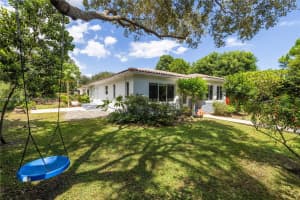 801 Ne 118th St Biscayne Park, FL 33161 - MLS#A11967900