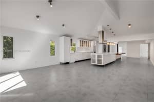 801 Ne 118th St Biscayne Park, FL 33161 - MLS#A11967900